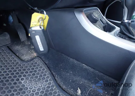 2019 Jeep Compass Latitude 4X4 z USA, uszkodzony, nr VIN 3C4NJDBB5KT836014